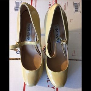 Steve Madden Stilettos Sz 6